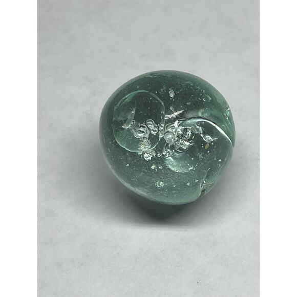 Vintage handblown glass marble. Clear. Bubbles. Man Made - Picture 5 of 8